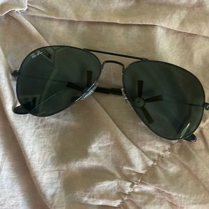 Lack ray ban sunglasses